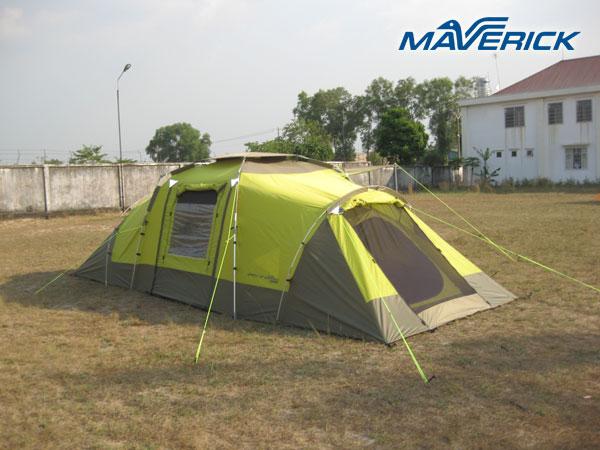 Палатка Tourer-400: прямой вход-выход в спальный отсек.